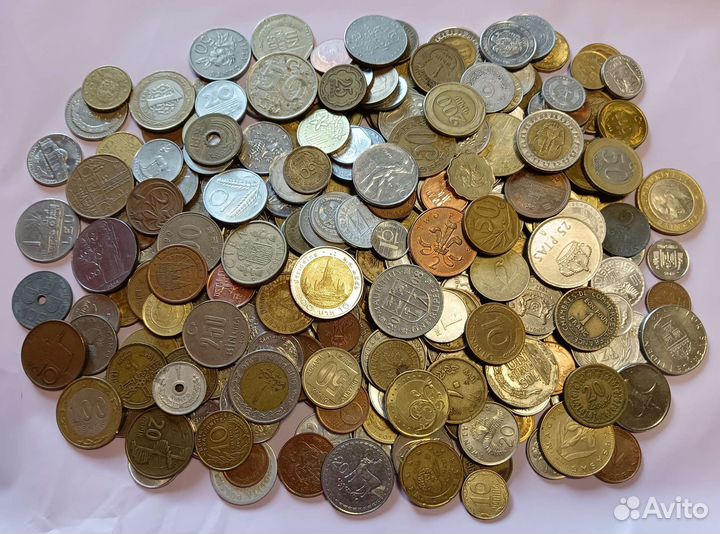 Зарубежные монеты на вес. 1 кг