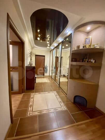 3-к. квартира, 84 м², 2/9 эт.