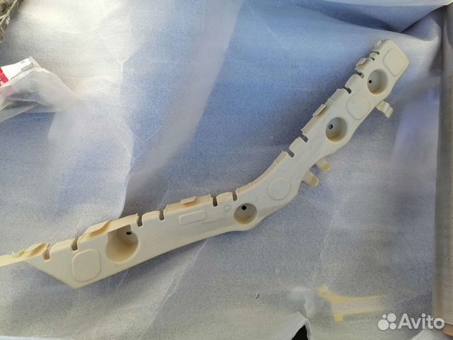 Кронштейн задний левый Chevrolet Aveo T300