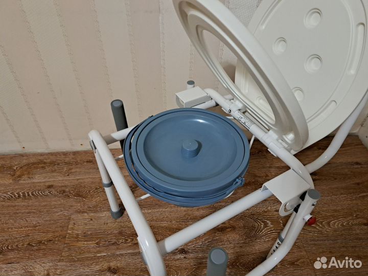Кресло-стул туалетный новый