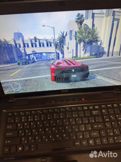 Геймерский мощь msi 17.3Fhd/i5/12ozu/ Geforce