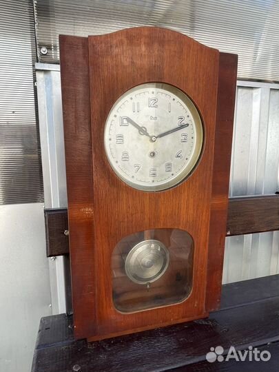 Часы настенные с маятником СССР