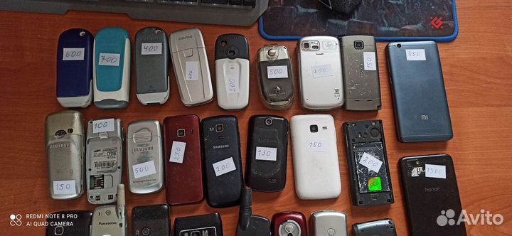 Разные телефоны