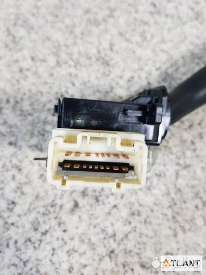 Блок подрулевых переключателей передний правый TOY