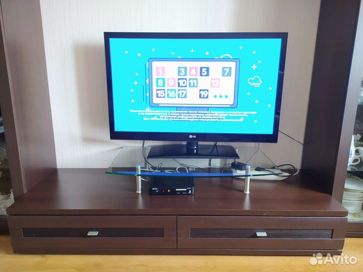 Тумба под тв и полка