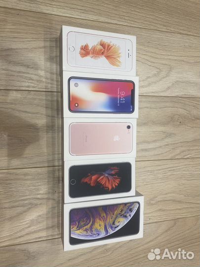 Коробки от iPhone