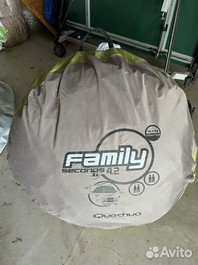 Палатка Quechua family seconds 4.2