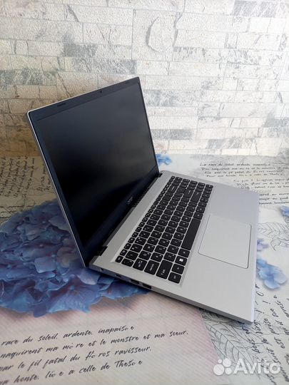 Игровой Ультрабук Acer 2023 года в идеале