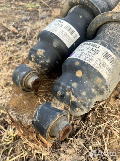 Задние амортизаторы subaru