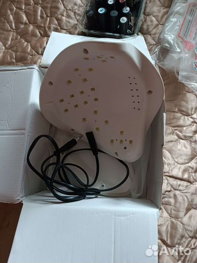 Лампа и лаки для маникюра(Шилак, гель лак)