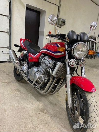 Honda CB 1300 super four