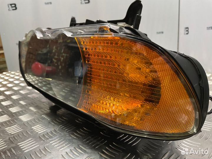 Фара ксеноновая передняя правая Bmw X5 E53 дорест