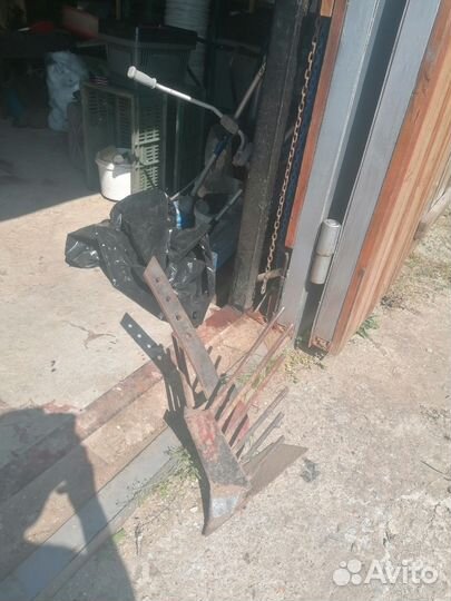 Домкрат подкатной