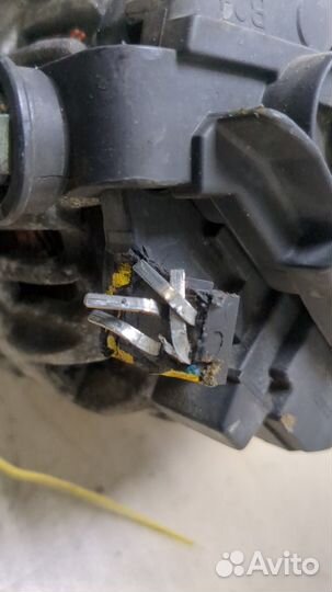 Генератор Toyota Avensis 1