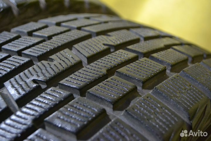 Yokohama Ice Guard IG30 205/55 R16