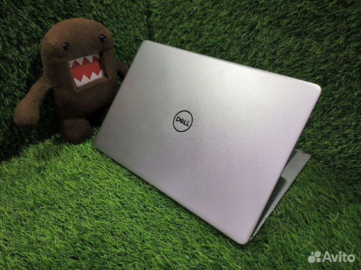 Серебристый и компактный Dell с SSD M.2