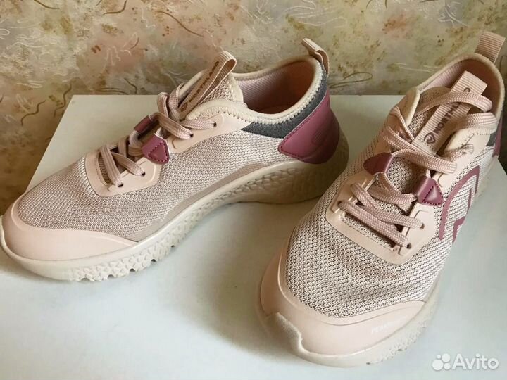 Кроссовки northland 36 новые