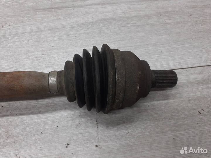 Полуось передняя правая Ford Focus 2 / C-Max 1,8