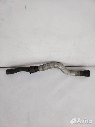 Патрубок системы охлождения фольксваген Passat B6