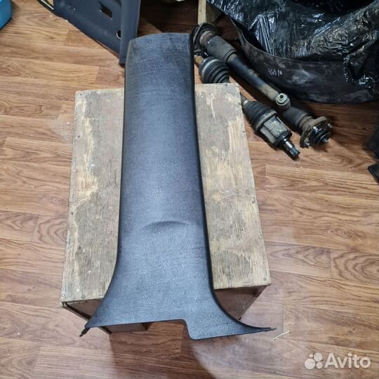 Обшивка стойки центральная BMW X5 2006 E53 правая