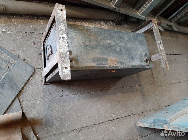 Инструментальный ящик на газель