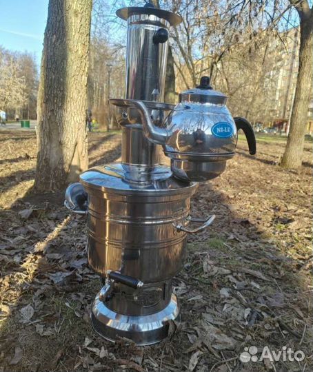 Самовар на дрвах