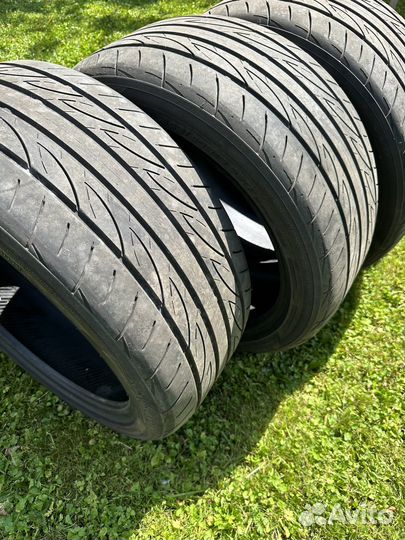 Yokohama Advan Fleva V701 245/40 R18 97W