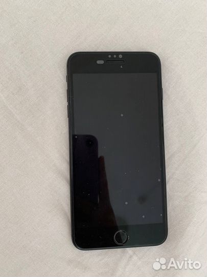 Телефон iPhone 7 plus