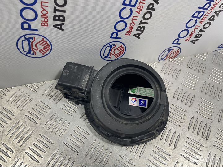 Лючок бензобака Peugeot 308 (T7) I (2007–2011)