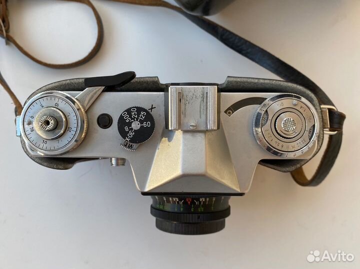 Пленочный Фотоаппарат Zenit E и вспышка Fil 41 m