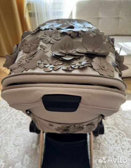 Коляска Cybex platinum Simply Flowers Beige