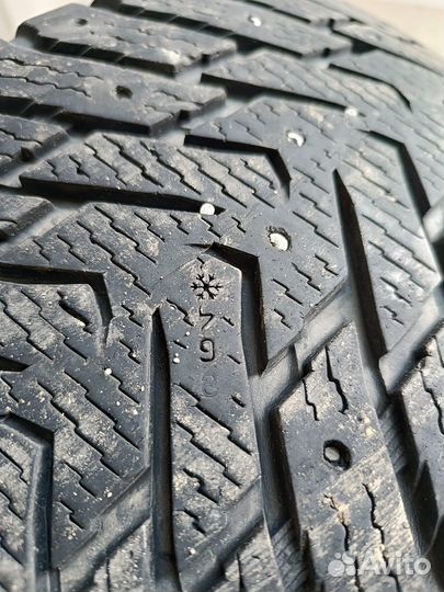 Nokian Tyres Hakkapeliitta 8 285/50 R20