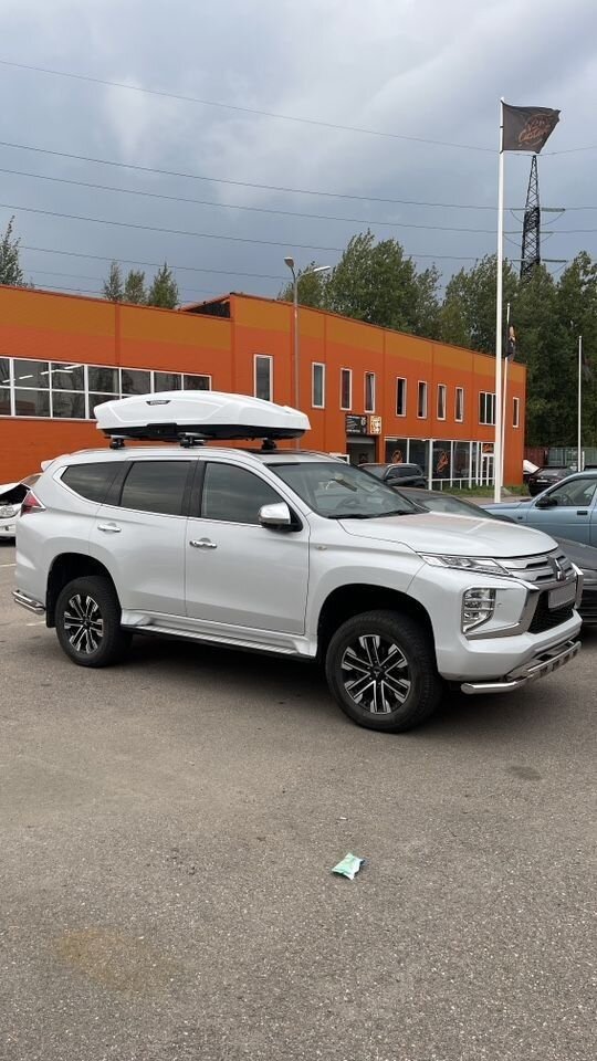 Mitsubishi Pajero Sport: фото владельца