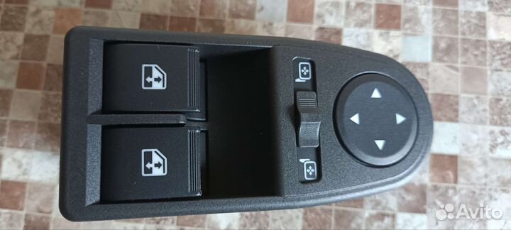 Блок управления стеклоподъемниками гранта