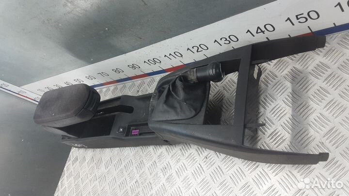 Подлокотник Volkswagen Passat B5 2000