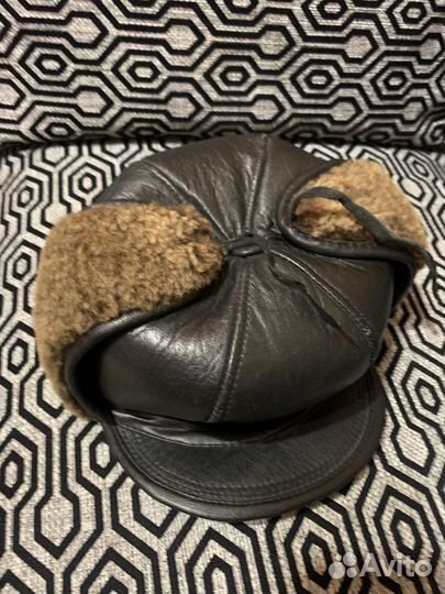 Мужская шапка, почти новая