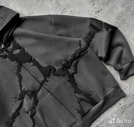 Зип худи Balenciaga SA на руках