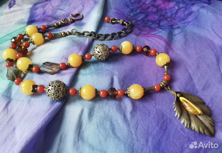 Колье из натуральных камней