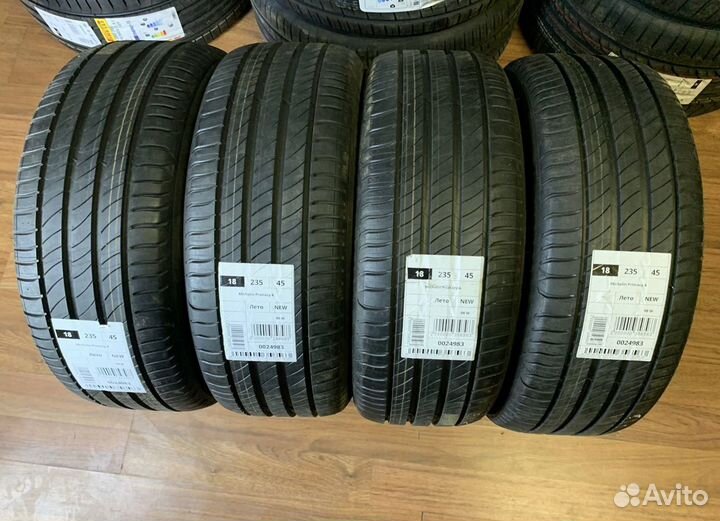 Michelin Primacy 4 235/45 R18 98W