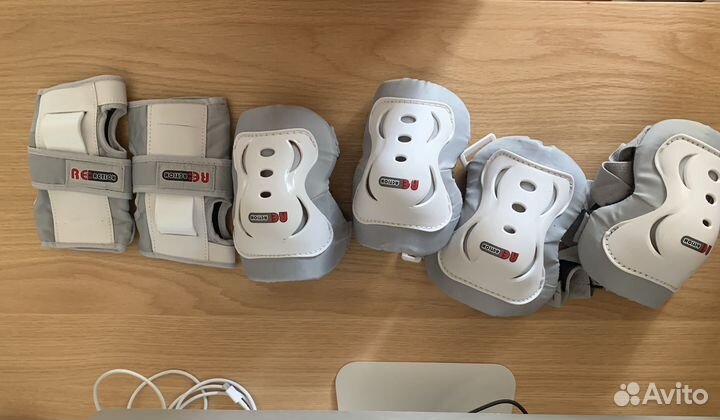 Защита женская reaction для роликов M