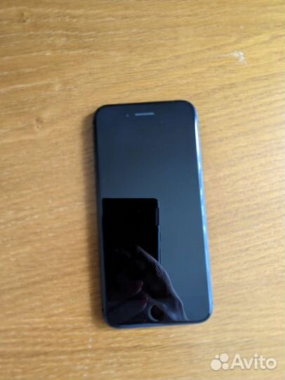 Телефон iPhone 8 64 gb