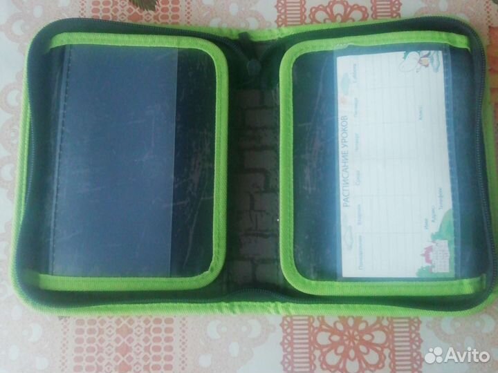 Пенал школьный