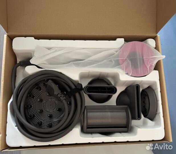 Фен для волос Dyson Supersonic