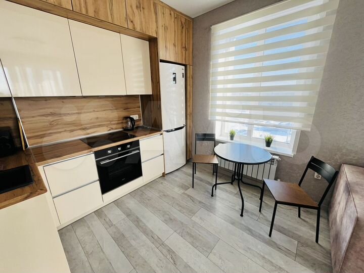 2-к. квартира, 45 м², 4/21 эт.