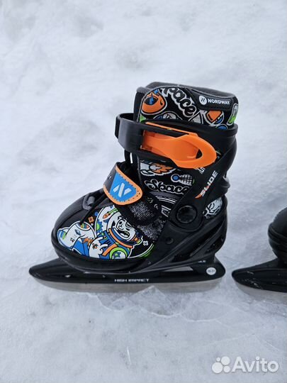 Коньки хоккейные детские