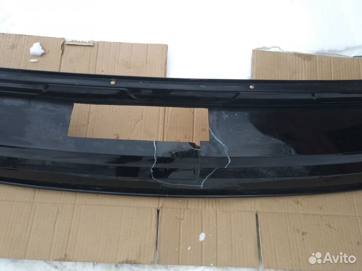 Юбка заднего бампера Volkswagen Touareg 3