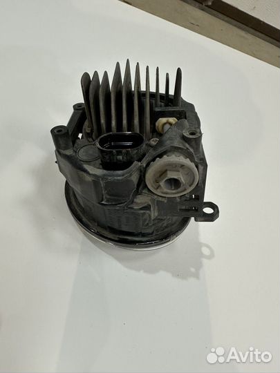 Противотуманная фара тойота камри 70 (левая)