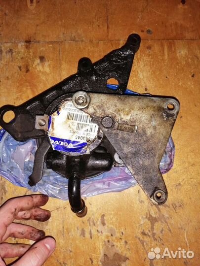 Насос гидроусилителя на Вольво s 40 (96-04)