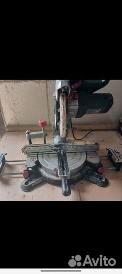 Торцовочная пила metabo KS 216M