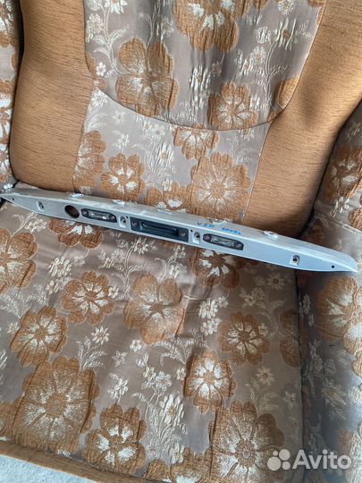 Кнопка багажника volvo s40